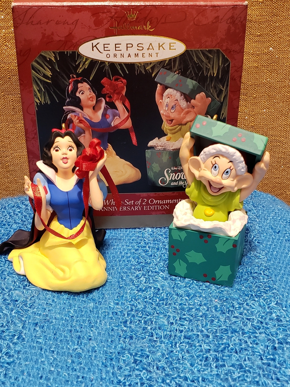 Hallmark Keepsake Snow White & Dopey Ornament Set - Yellow, Blue, Green